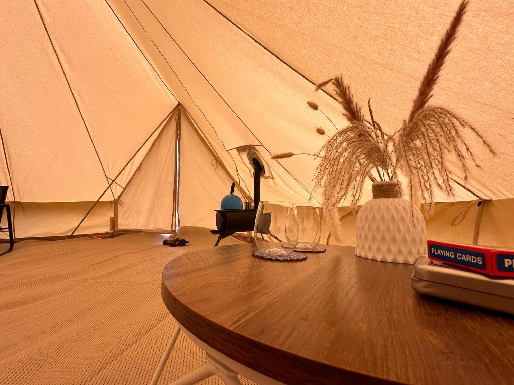 Buzzard Holt Hosting Hotel Buckingham Luaran gambar