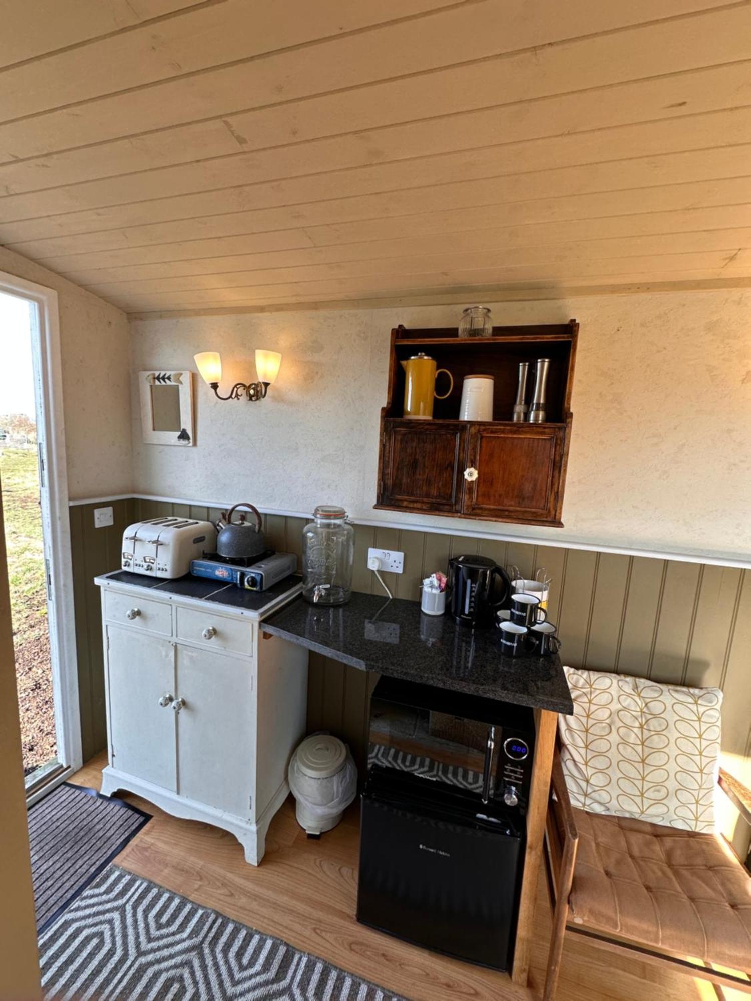 Buzzard Holt Hosting Hotel Buckingham Luaran gambar
