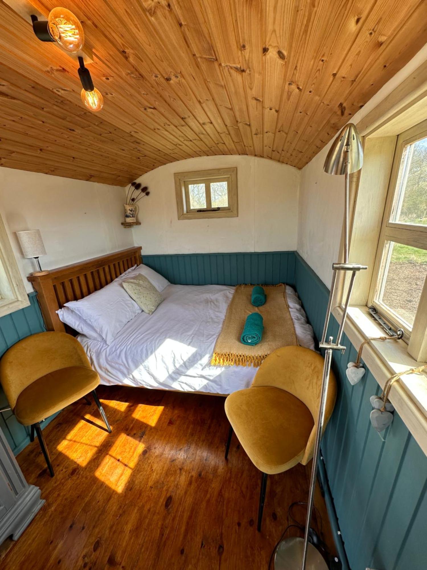 Buzzard Holt Hosting Hotel Buckingham Bilik gambar