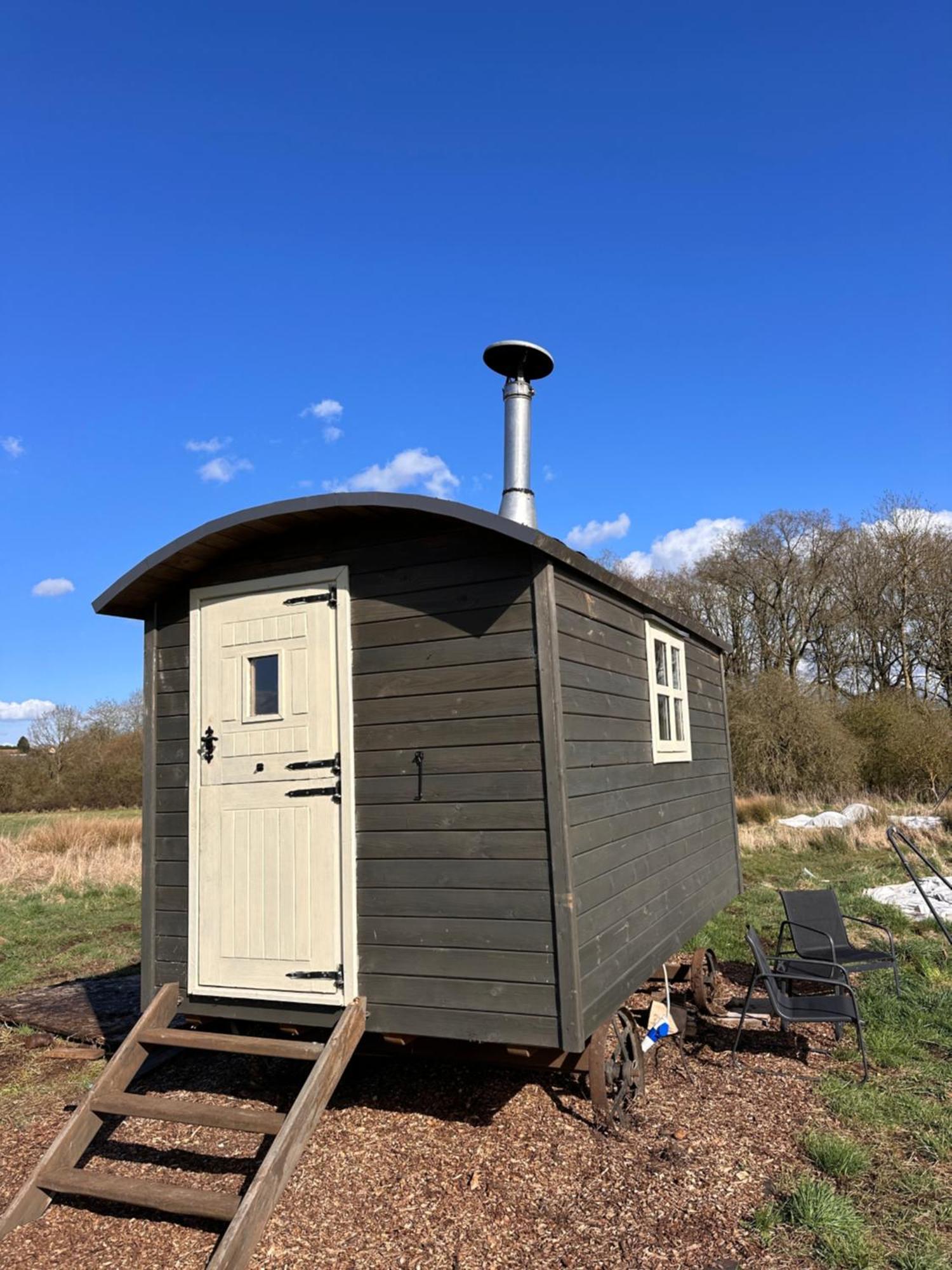 Buzzard Holt Hosting Hotel Buckingham Bilik gambar